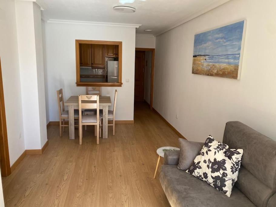 Apartment Radio Murcia Torrevieja Bagian luar foto