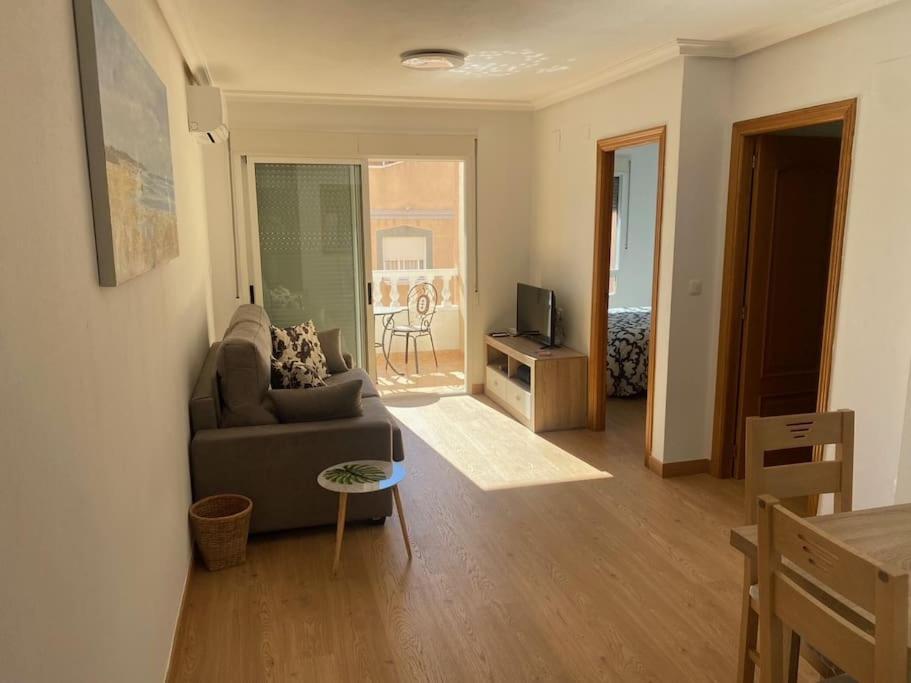 Apartment Radio Murcia Torrevieja Bagian luar foto